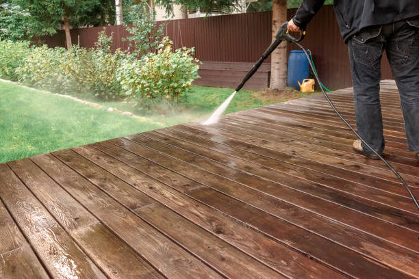 Best Post-Construction Pressure Washing  in Le Claire, IA